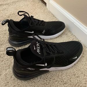 Nike Air Max 270 Tennis Shoes